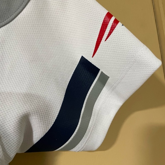 NWOT New England Patriots Majestic Women's Jersey - Picture 6 of 8
